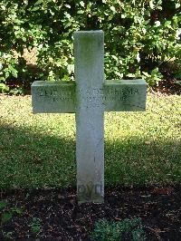 Brookwood Military Cemetery - Sutra De Germa, Elie